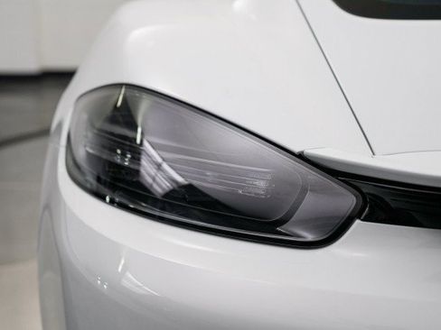 Used 2019 Porsche 718 Cayman S image 14