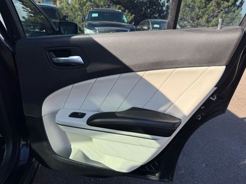 Used 2015 Dodge Charger SXT w/ AWD Plus Group image 17