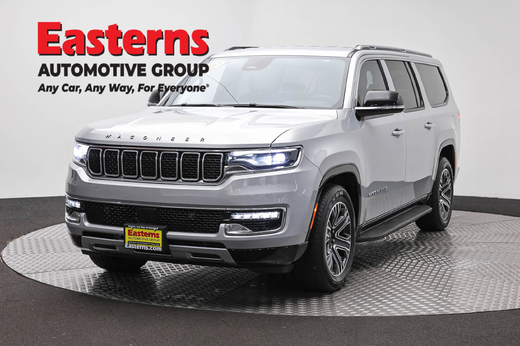 Used 2024 Jeep Wagoneer L Series II w/ Flexible Seating Group AWD/4WD image 1
