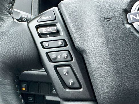 Used 2024 Nissan Frontier SV w/ SV Convenience Package image 10