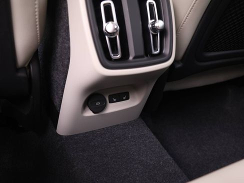 New 2026 Volvo XC40 B5 Plus w/ Protection Package Premier image 16