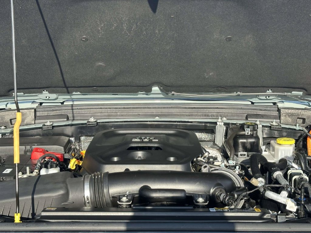 Used 2024 Jeep Wrangler Unlimited AWD/4WD image 13