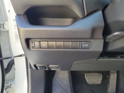 Certified 2024 Toyota RAV4 XLE FWD image 25