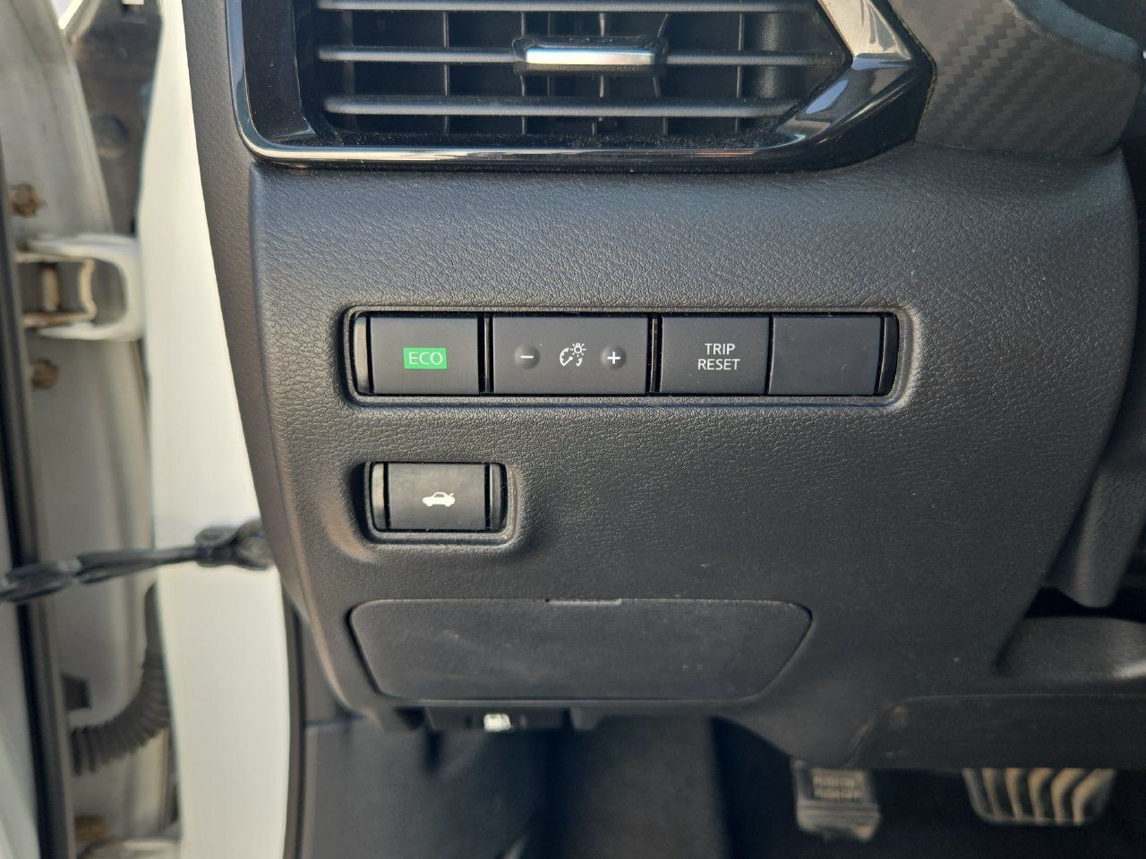 Used 2021 Nissan Sentra SV w/ Electronics Package FWD image 19
