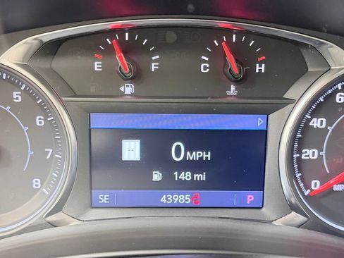 Used 2022 GMC Terrain SLT w/ Infotainment Package II AWD/4WD image 46