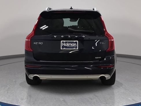 Used 2019 Volvo XC90 T5 Momentum w/ Multimedia Package AWD/4WD image 7