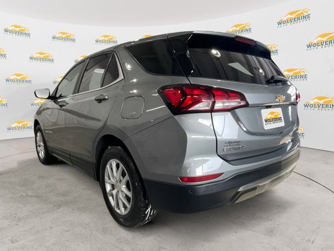 Used 2024 Chevrolet Equinox LT image 3