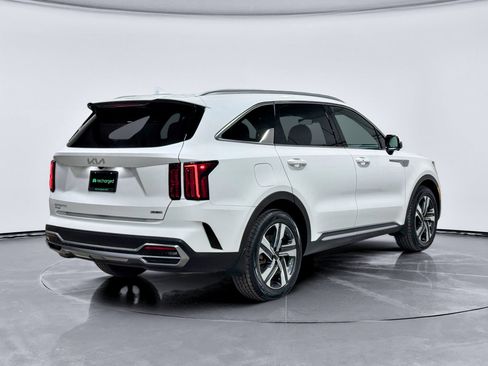 Used 2023 Kia Sorento SX Prestige AWD/4WD image 3