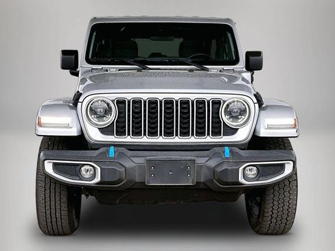 Used 2024 Jeep Wrangler Unlimited Sahara AWD/4WD image 2