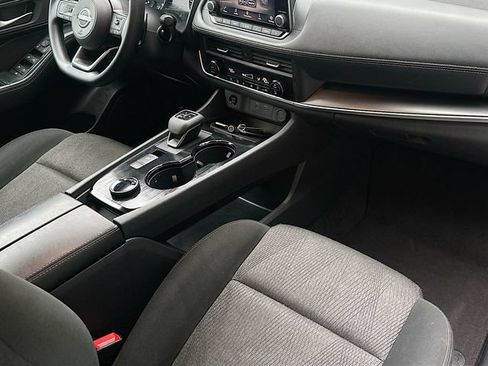 Used 2024 Nissan Rogue SV AWD/4WD image 26