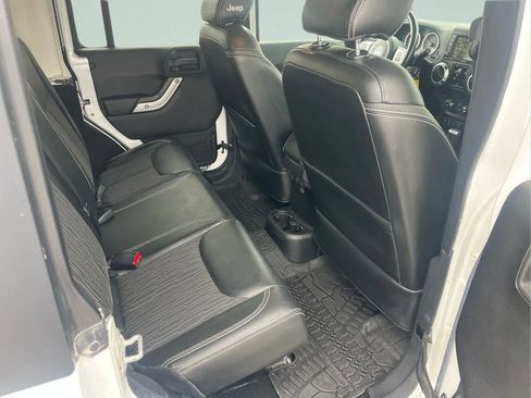 Used 2015 Jeep Wrangler Unlimited Sport AWD/4WD image 11
