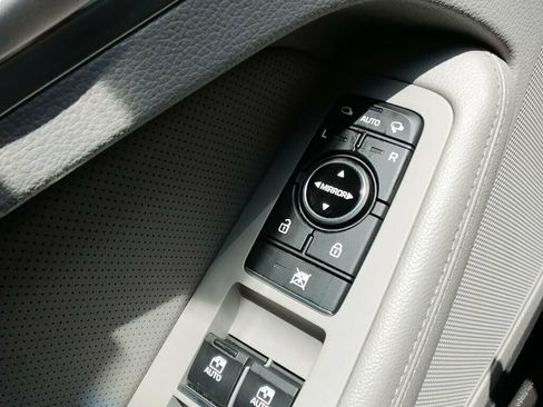 Used 2019 Genesis G80 3.8 AWD/4WD image 30
