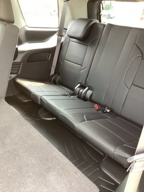 Used 2020 Chevrolet Tahoe LT w/ Luxury Package AWD/4WD image 7