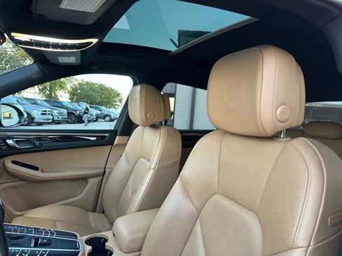 Used 2017 Porsche Macan S image 15