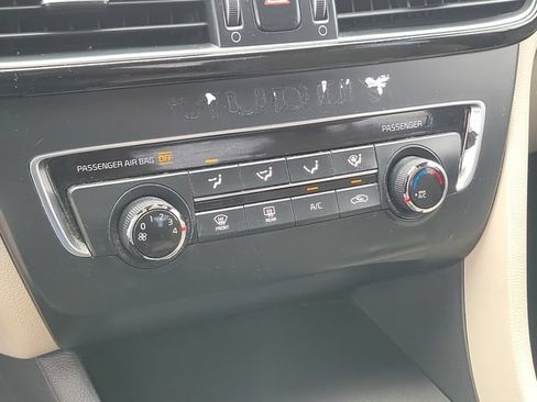 Used 2017 Kia Optima LX FWD image 18