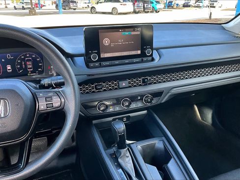 Used 2023 Honda Accord LX image 6