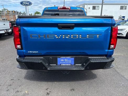 Used 2024 Chevrolet Colorado Z71 w/ Z71 Convenience Package 2 AWD/4WD image 6