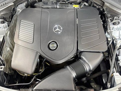 Used 2025 Mercedes-Benz GLC 350e 4MATIC image 28