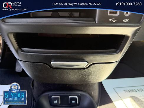Used 2019 Chrysler Pacifica Touring Plus w/ S Appearance Package FWD image 18