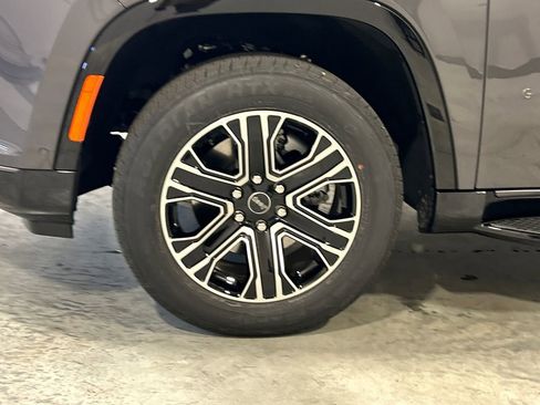 New 2026 Jeep Grand Wagoneer 4WD image 11