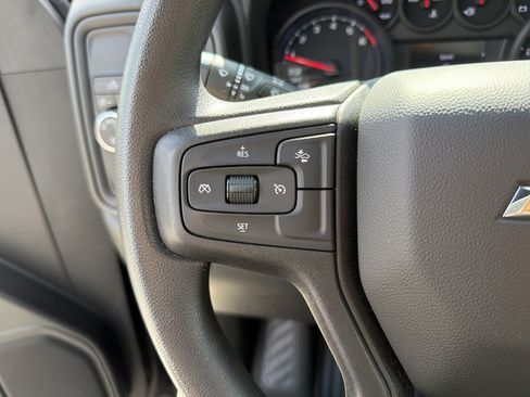 Used 2023 Chevrolet Silverado 1500 Custom image 10