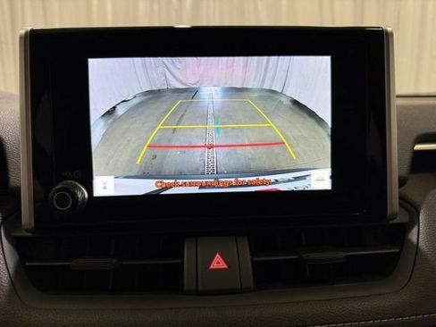 Certified 2024 Toyota RAV4 LE AWD/4WD image 18