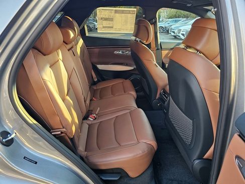 New 2026 Genesis GV70 2.5T Advanced image 27