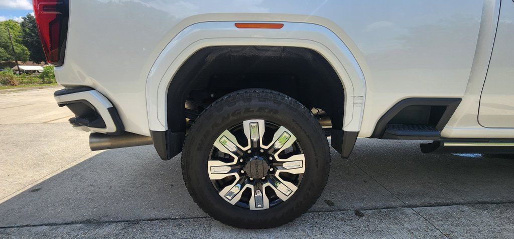 Used 2025 GMC Sierra 3500 Denali w/ Denali Reserve Package AWD/4WD image 14