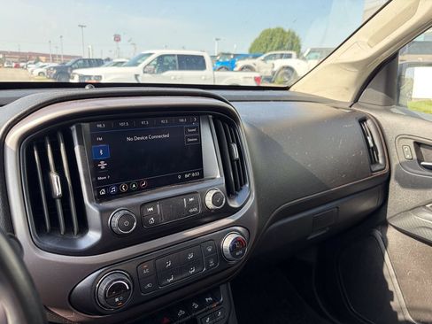 Used 2022 GMC Canyon AT4 w/ Trailering Package AWD/4WD image 18