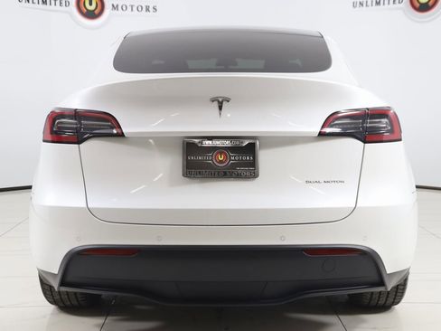 Used 2021 Tesla Model Y Long Range image 46