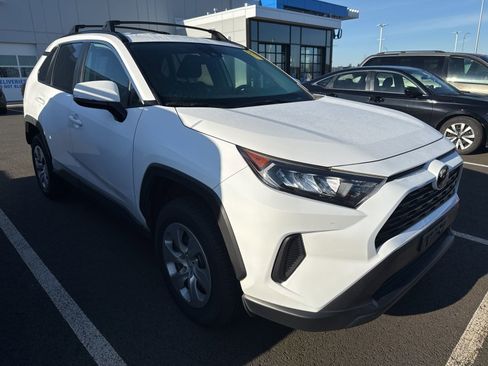 Used 2019 Toyota RAV4 LE w/ All Weather Liner Package image 6