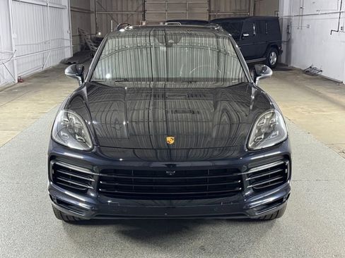 Used 2022 Porsche Cayenne S image 2