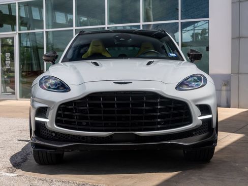 Used 2023 Aston Martin DBX 707 AWD/4WD image 4