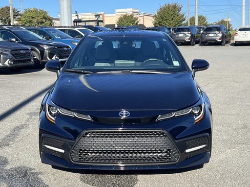 Used 2022 Toyota Corolla SE image 2