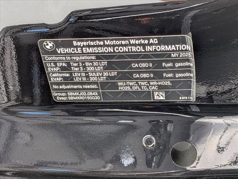 Used 2025 BMW X4 xDrive30i AWD/4WD image 27