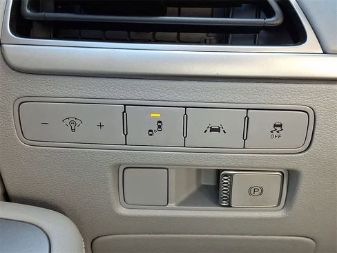 Used 2022 Hyundai Palisade SE image 23