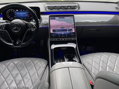 Used 2021 Mercedes-Benz S 580 4MATIC Sedan w/ AMG Line image 16