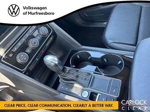 Certified 2022 Volkswagen Atlas SE FWD image 21
