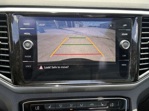 Used 2023 Volkswagen Atlas Cross Sport SE w/ Panoramic Sunroof Package FWD image 19