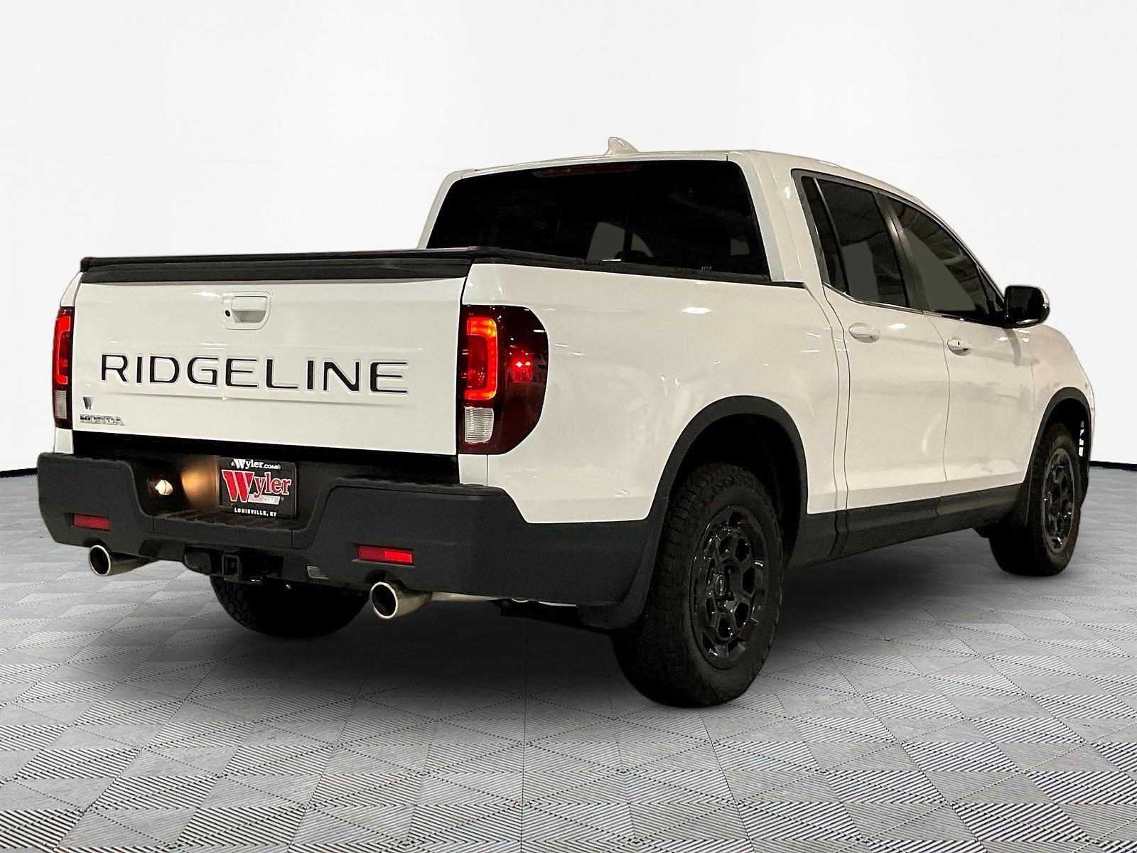 Certified 2025 Honda Ridgeline RTL+ image 6