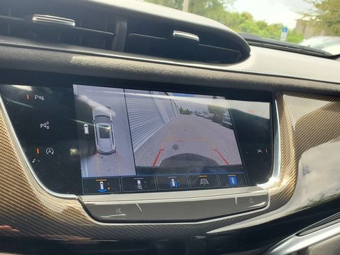 Used 2025 Cadillac XT6 Sport w/ Platinum Package AWD/4WD image 22