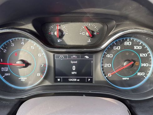 Used 2017 Chevrolet Cruze LT image 16