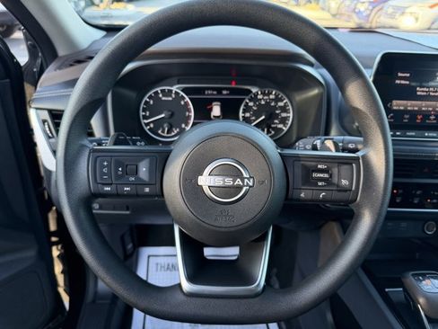 Certified 2023 Nissan Rogue S image 11