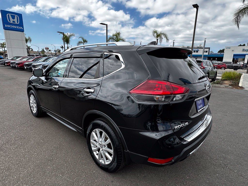 Used 2018 Nissan Rogue SV FWD image 6