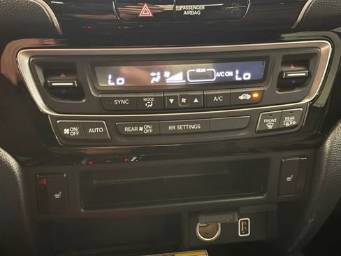 Used 2023 Honda Ridgeline Black Edition image 40