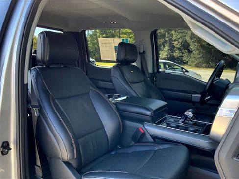 Used 2021 Ford F150 Lariat image 7