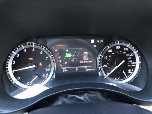 Used 2022 Toyota Highlander XLE image 8