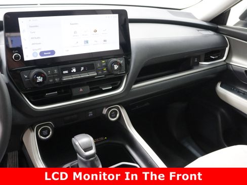 Certified 2024 Toyota Grand Highlander XLE image 15