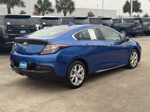 Used 2017 Chevrolet Volt Premier w/ Driver Confidence II Package image 10