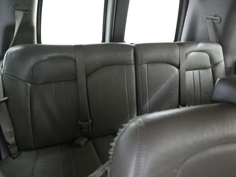 Used 2019 GMC Savana 3500 LS w/ Cold Climate Package RWD image 14